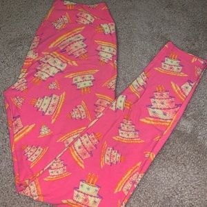 Lularoe birthday leggings OS